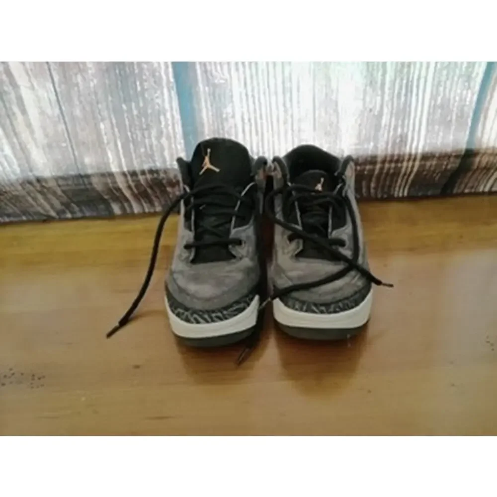 Jordan‎ Air Jordan 3 Retro Fear Pack Men's Sneakers Gray 3Y